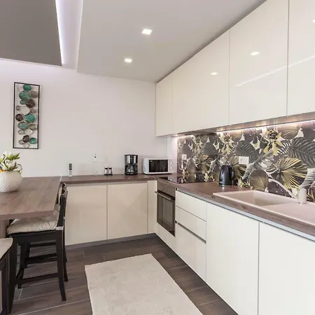 Luxury Stockholm -sea&city View Apartament *